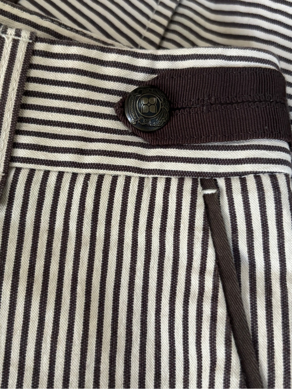 BCBG Maxazria Striped Shorts 6 - Picture 3 of 9
